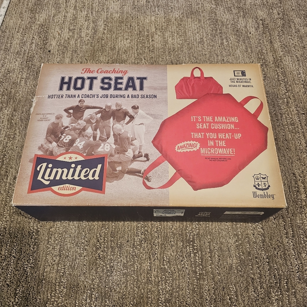 Wembley Red Hot Seat Cushion